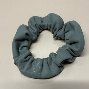 P’tula scrunchie